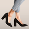 Women's pumps – Classic heel with pointed toe