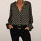 Mila – Blouse met Print en Knoopsluiting