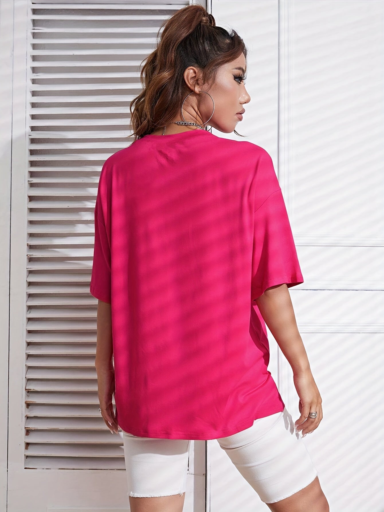 Sara | Sportief Y2K T-shirt in effen kleur met ronde hals en losse korte mouwen