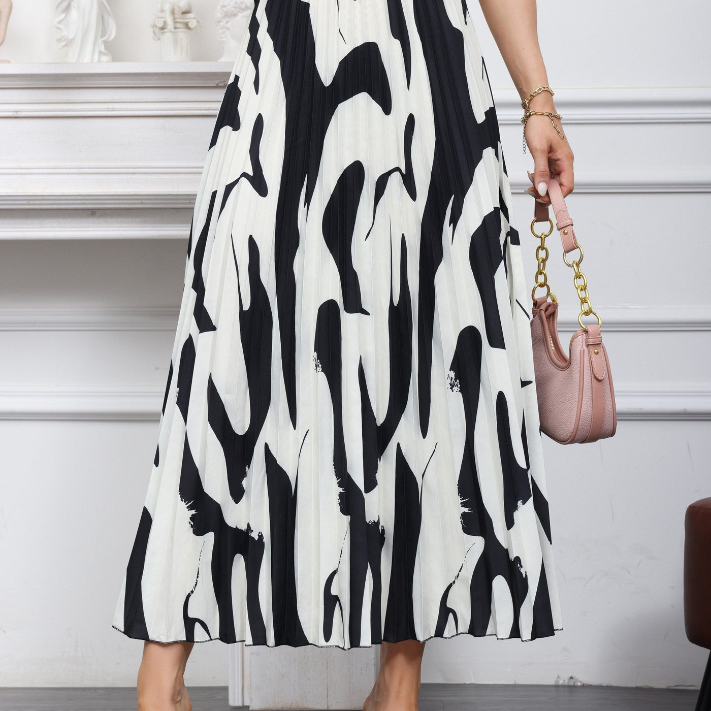 Lotte | Graphic print pleated skirt