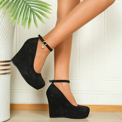 Mara | Stijlvolle dames sleehak schoenen met gespsluiting
