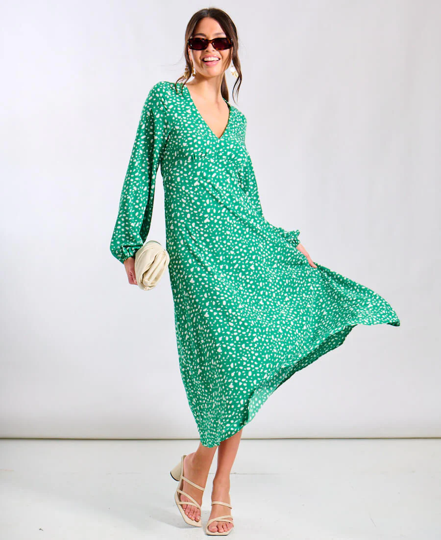 Dames midi-jurk – V-hals en lange mouwen met speels stippenpatroon