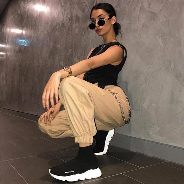 Monica - High-waisted harem pants with chain strap
