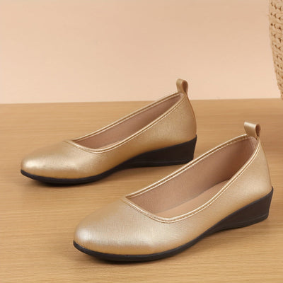 Lotte | Classic white ballet shoes with gold cross pattern