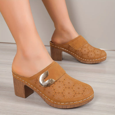 Luna | Fashionable women's sandals with floral pattern and thick heel