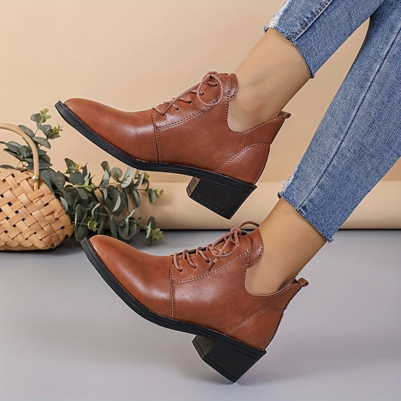 Loes | Stylish solid-color boots with lace-up closure and block heel