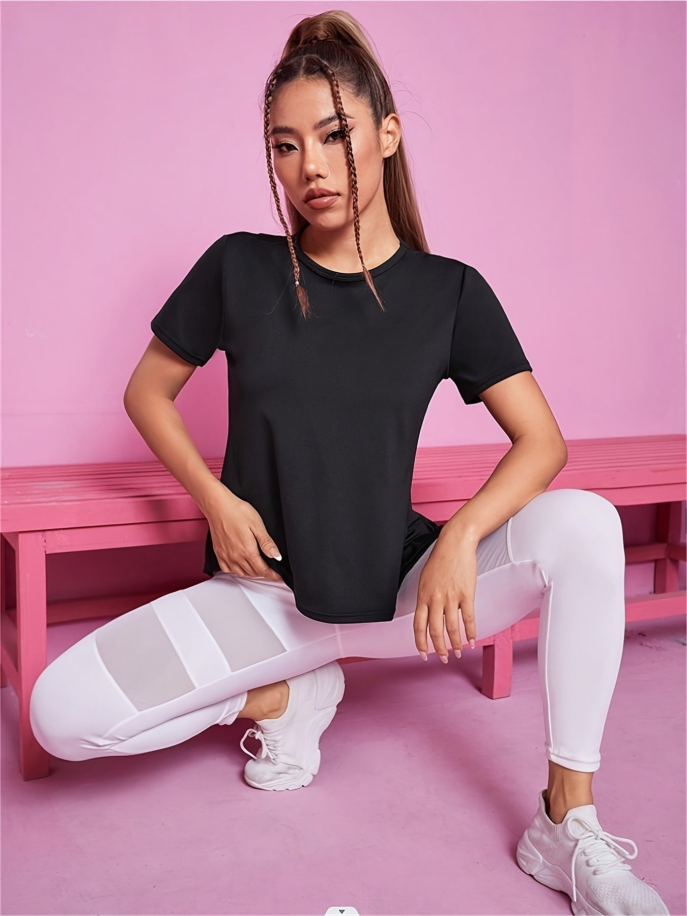 Lotte | Quick-drying women's sports shirt with short sleeves and breathable mesh contrast