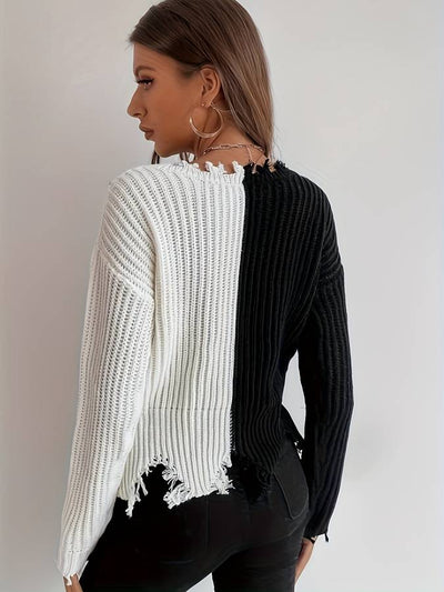Lisanne | Two-tone knitted sweater with a broken look