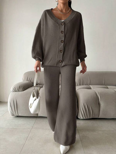 Galina - Knitted Set with V-Neck