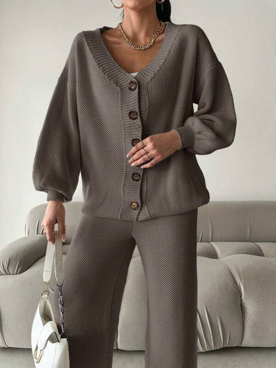 Galina - Knitted Set with V-Neck