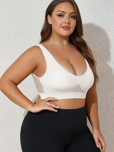 Lotte | Breathable sports bra in pink with wide straps