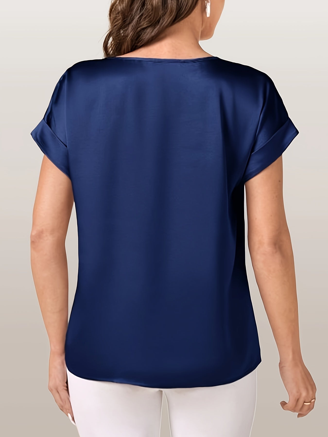 Femke | Elegant loose versatile T-shirt with short sleeves