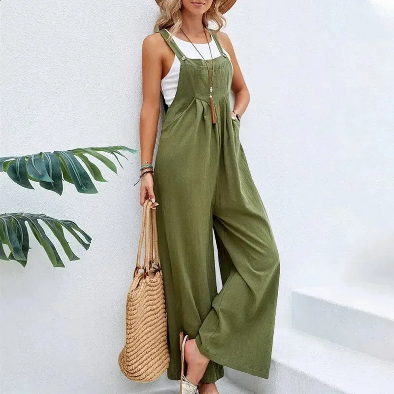 Airy Women's Jumpsuit with Wide Legs – Casual Overall Look 