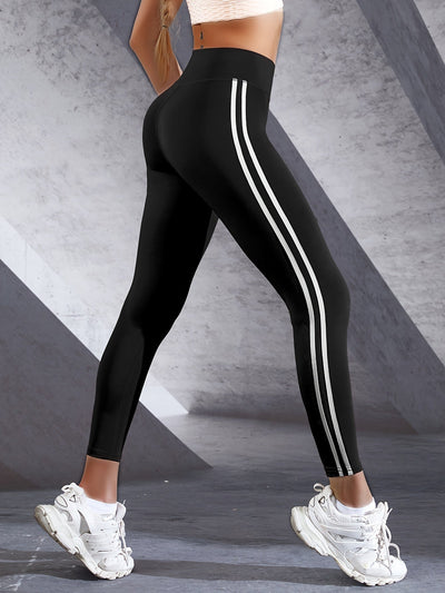 Lotte | Moisture-wicking yoga leggings with a high waistband