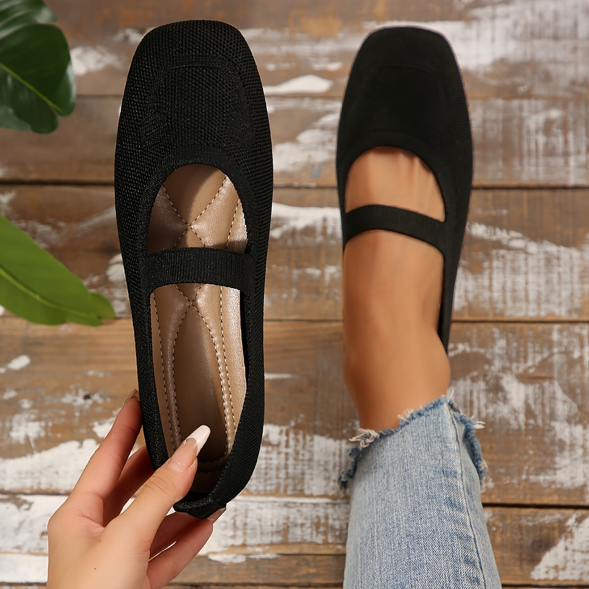 Lize | Plain colored ballet flats with a strappy back