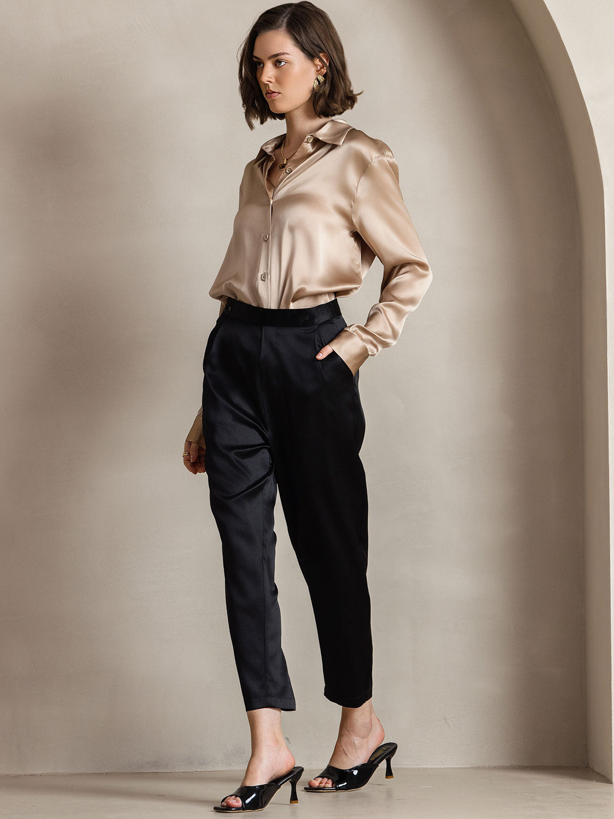Clemence - Moderne Militaire Chic Dames Overhemd met Revers