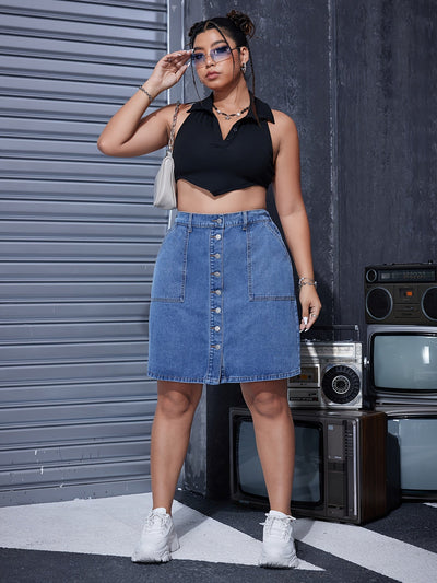 Evelien | Plus size casual denim skirt with large pockets and button closure