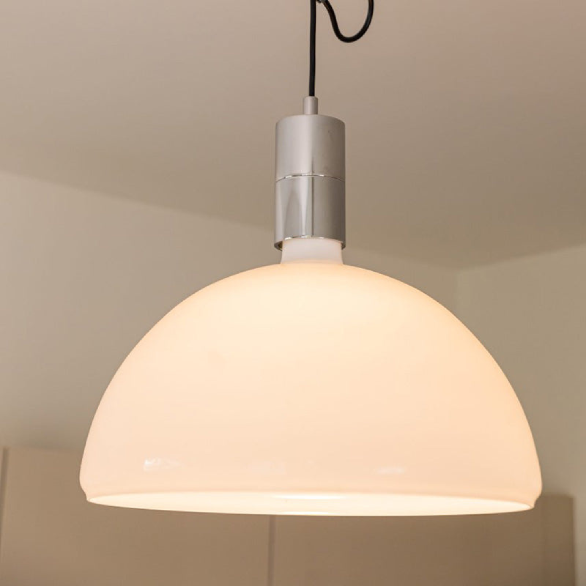 Nordlumea – Adjustable Swing Arm Pendant Light