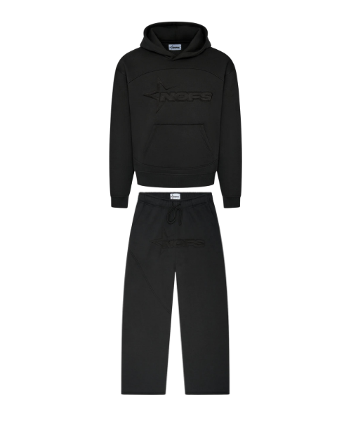 NOFS™ Oversized Tracksuit – Een Statement van Comfort en Stijl