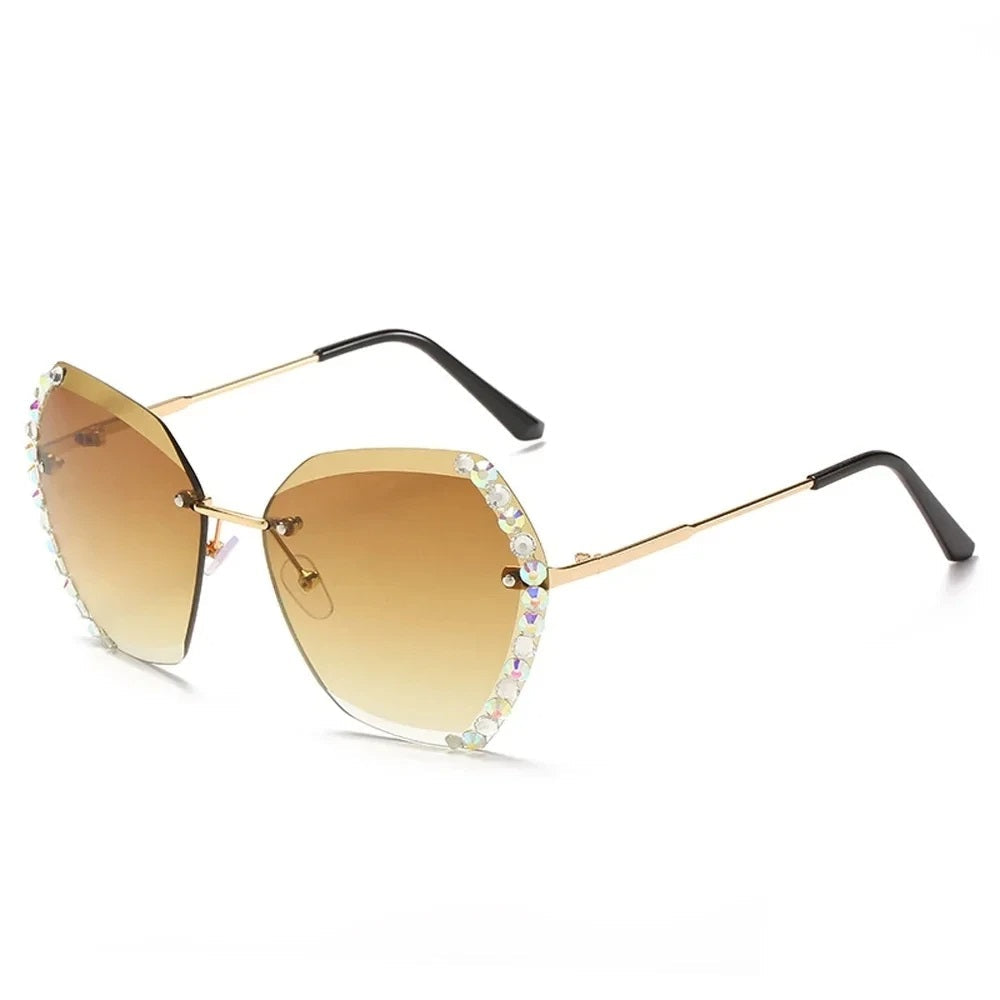 Ena – Oversized Sunglasses for Women – Glam &amp; Modern