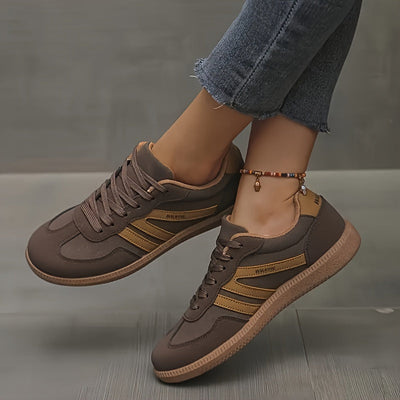 Nina | Lichtgewicht lage sneakers in effen kleur en printontwerp