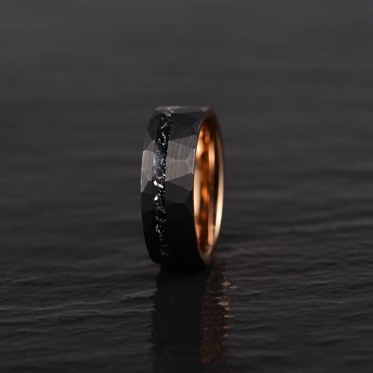 Nocturne Ring – Stijlvolle Kracht & Tijdloos Design
