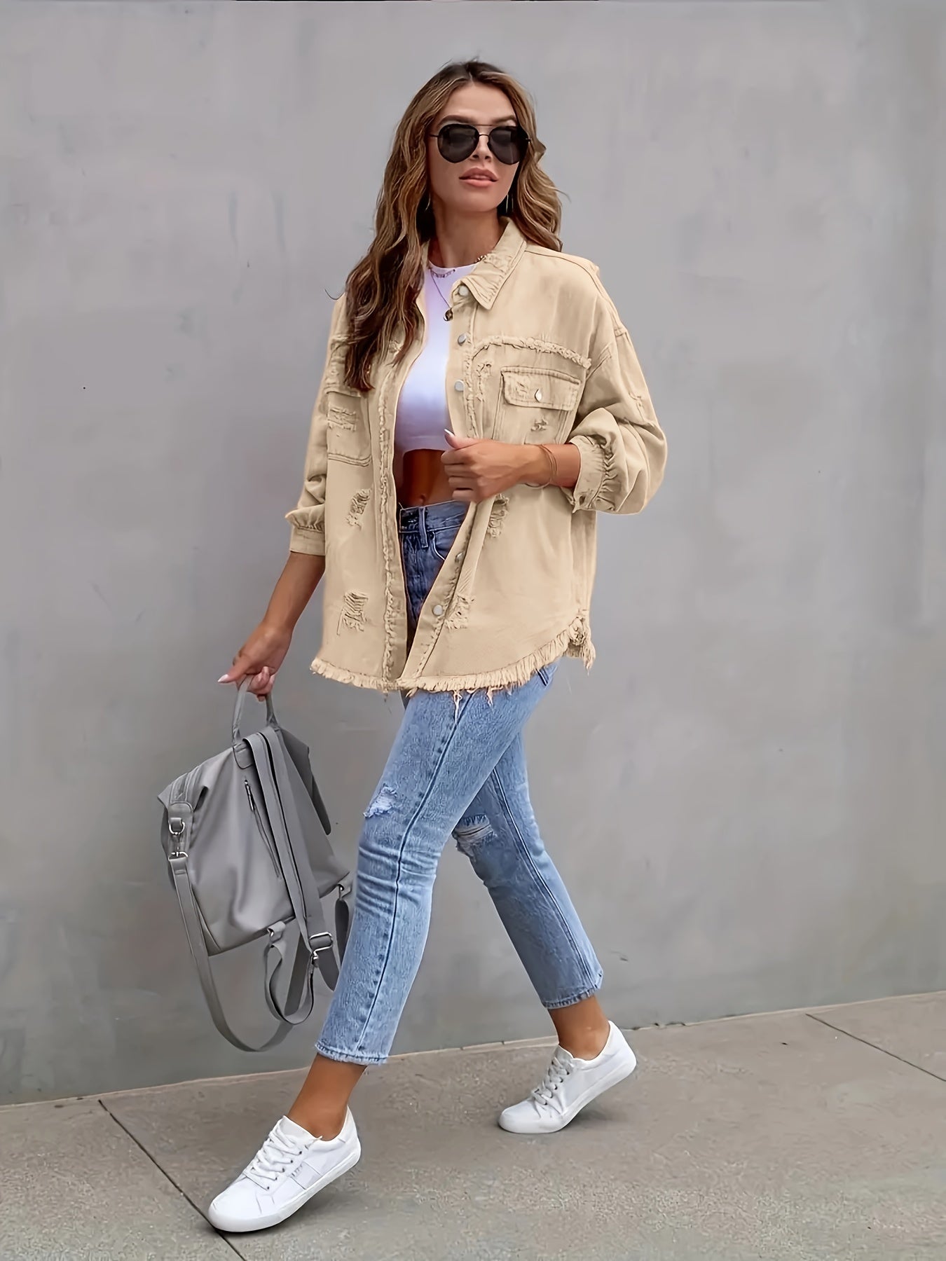 Mara | Plus size denim jas met gescheurde ruwe zoom