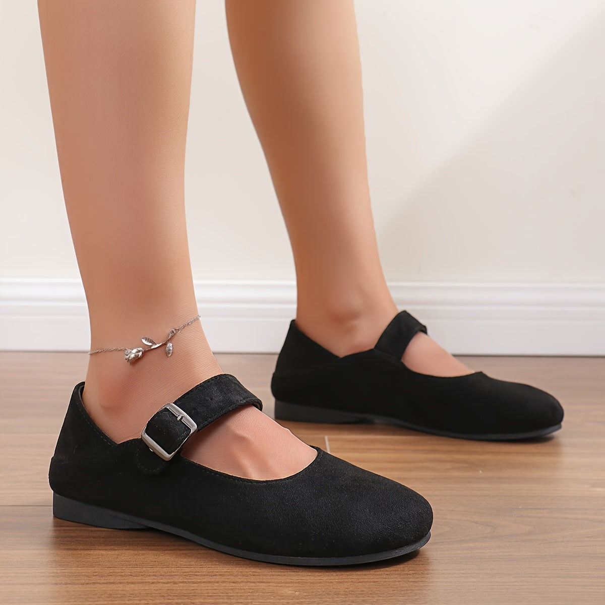 Lize | Classic ballet flats with ankle strap
