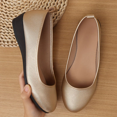 Lotte | Classic white ballet shoes with gold cross pattern