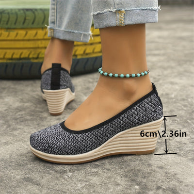 Femke | Breathable slip-on wedge shoes