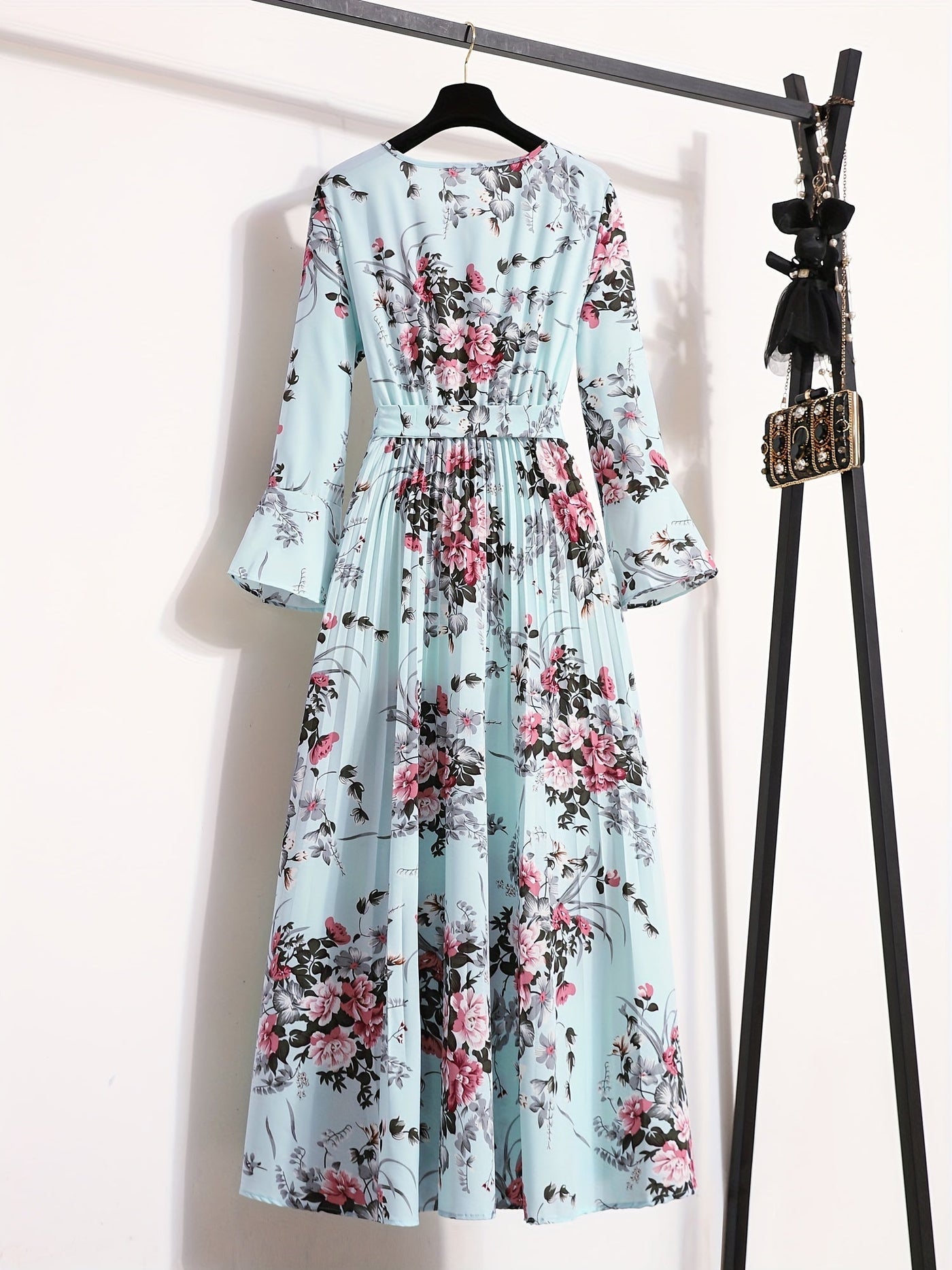 Noor | Maxi-jurk met bloemenprint en lange mouwen