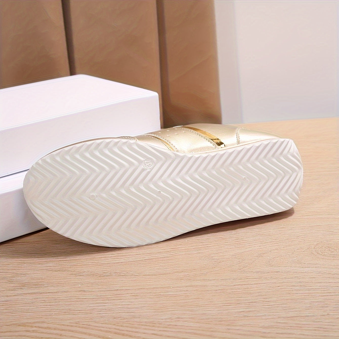 Fenna | Glamour sneaker met lichte sequins