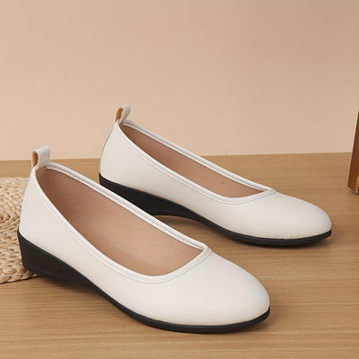 Lotte | Classic white ballet shoes with gold cross pattern