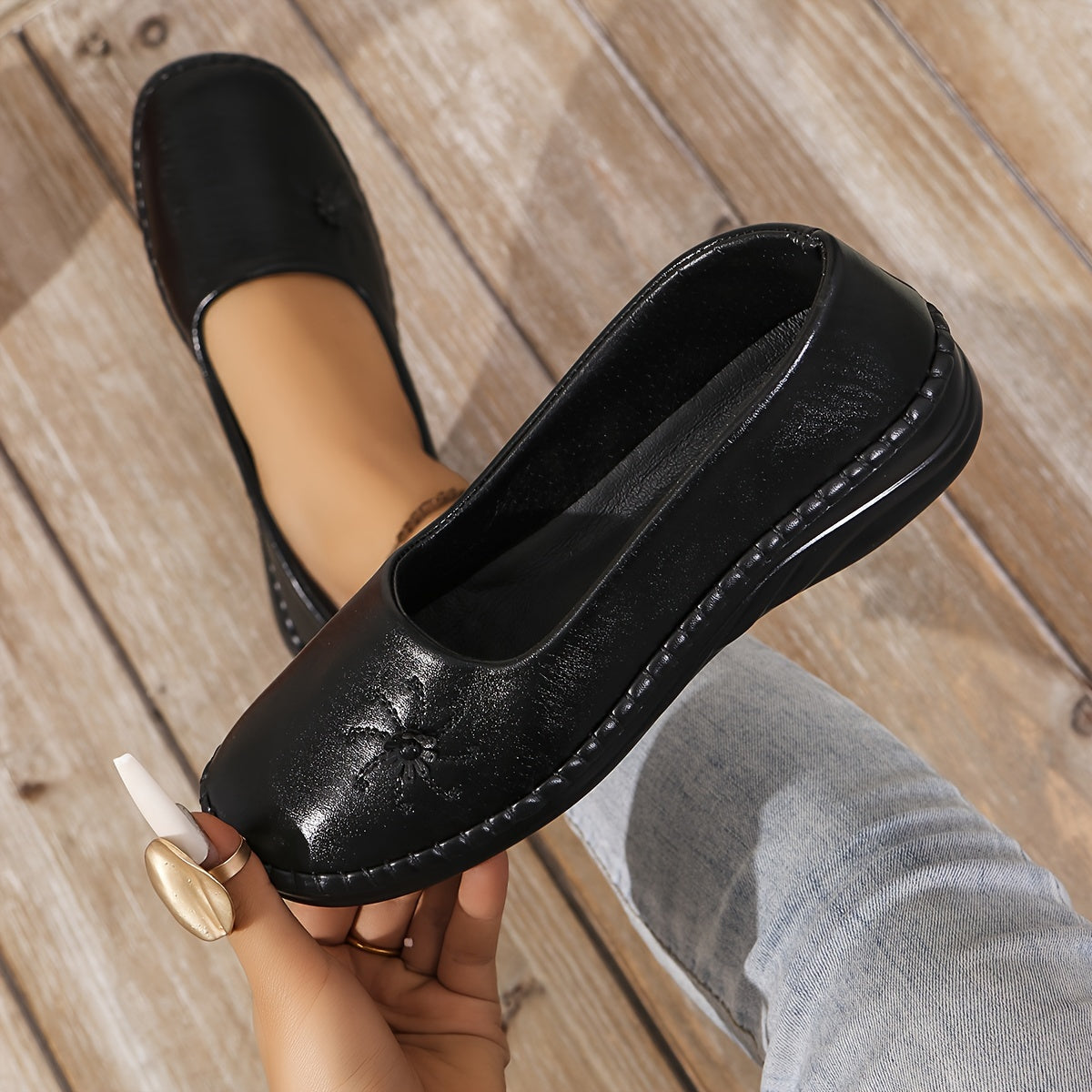 Sanne | Casual dames instappers met strikdetail