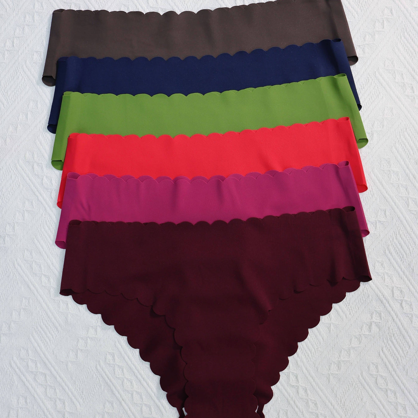 Lotte | 6-piece plain briefs with a scalloped edge