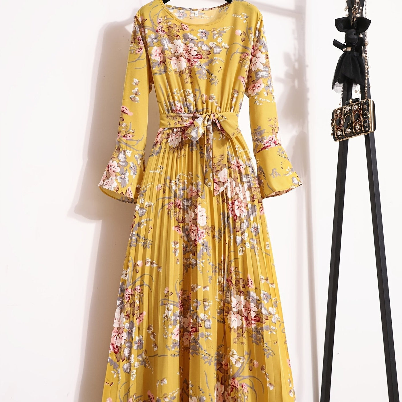 Noor | Maxi-jurk met bloemenprint en lange mouwen