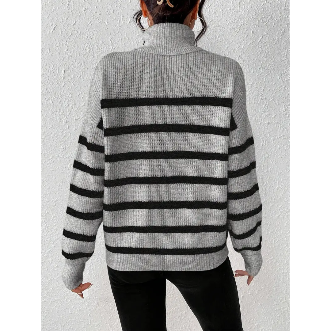 Lucy - Striped turtleneck with long sleeves