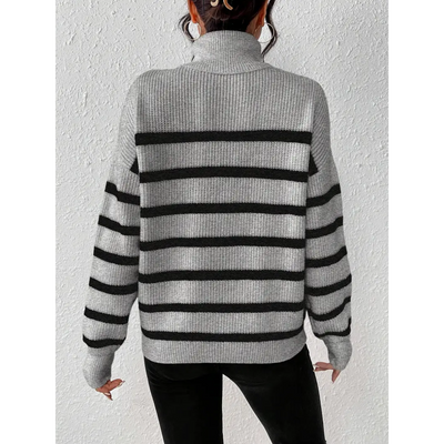 Lucy - Striped turtleneck with long sleeves