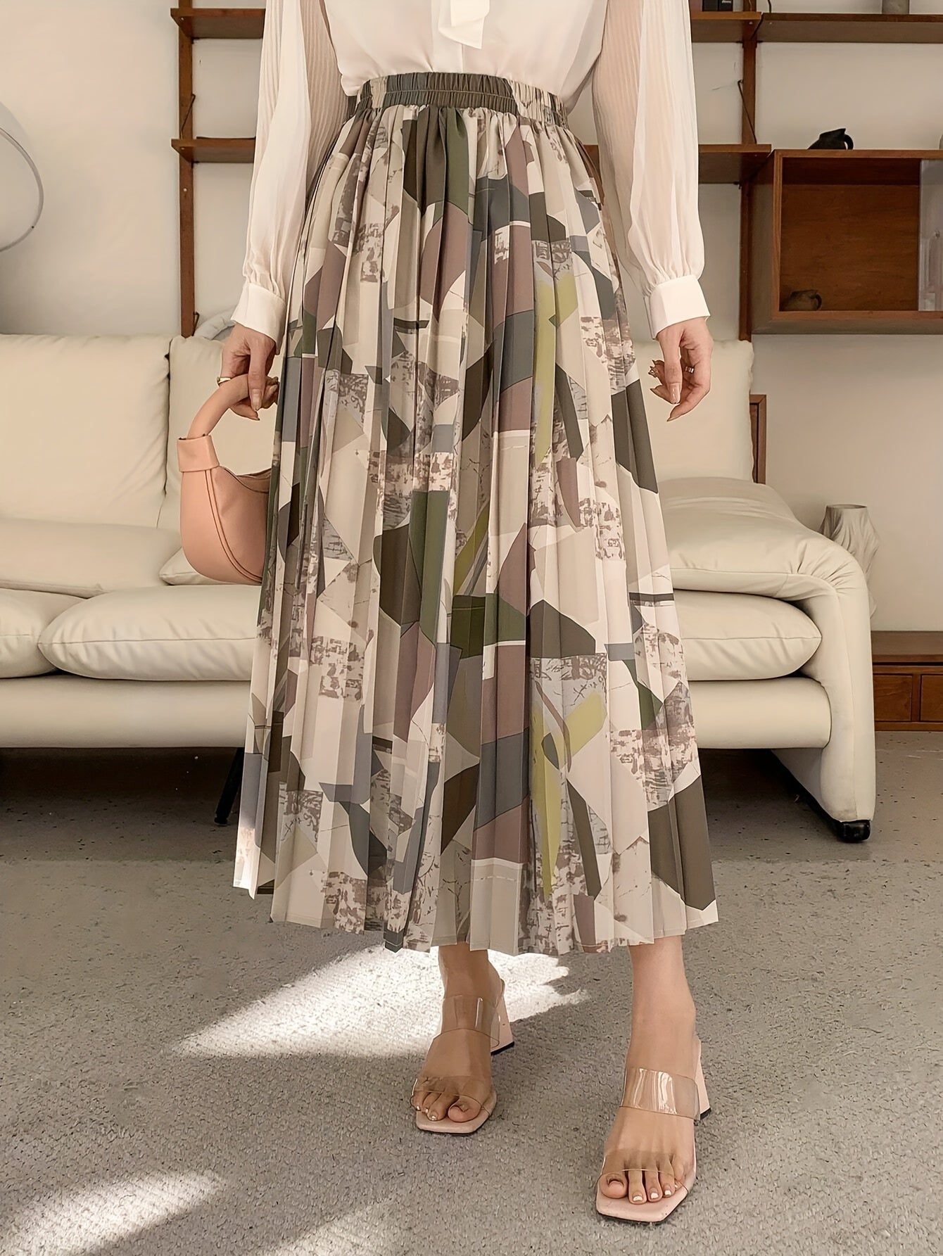 Lotte | Elegant allover print pleated A-line skirt