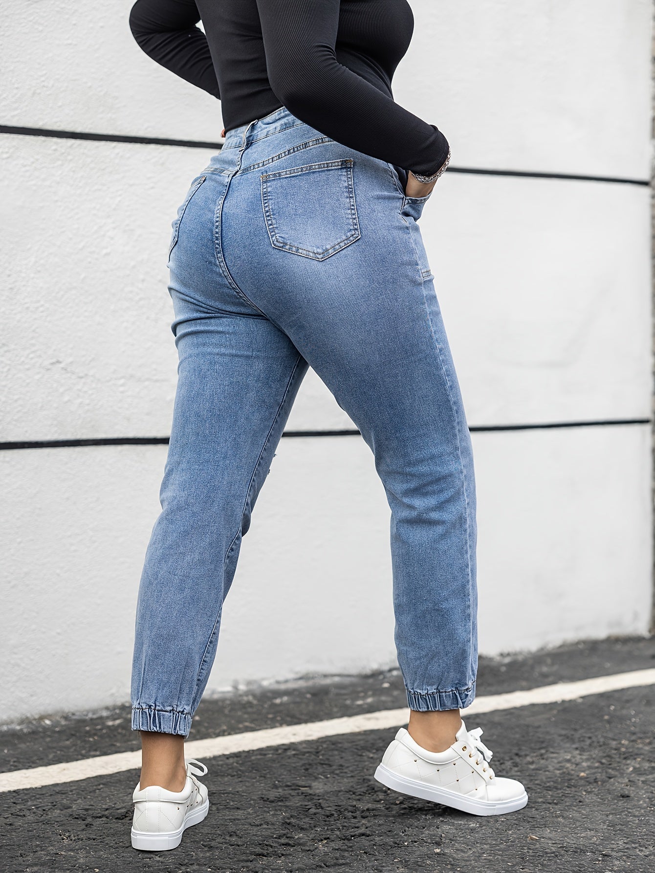 Sophie | Casual damesjeans in gewassen blauw met grote steekzakken