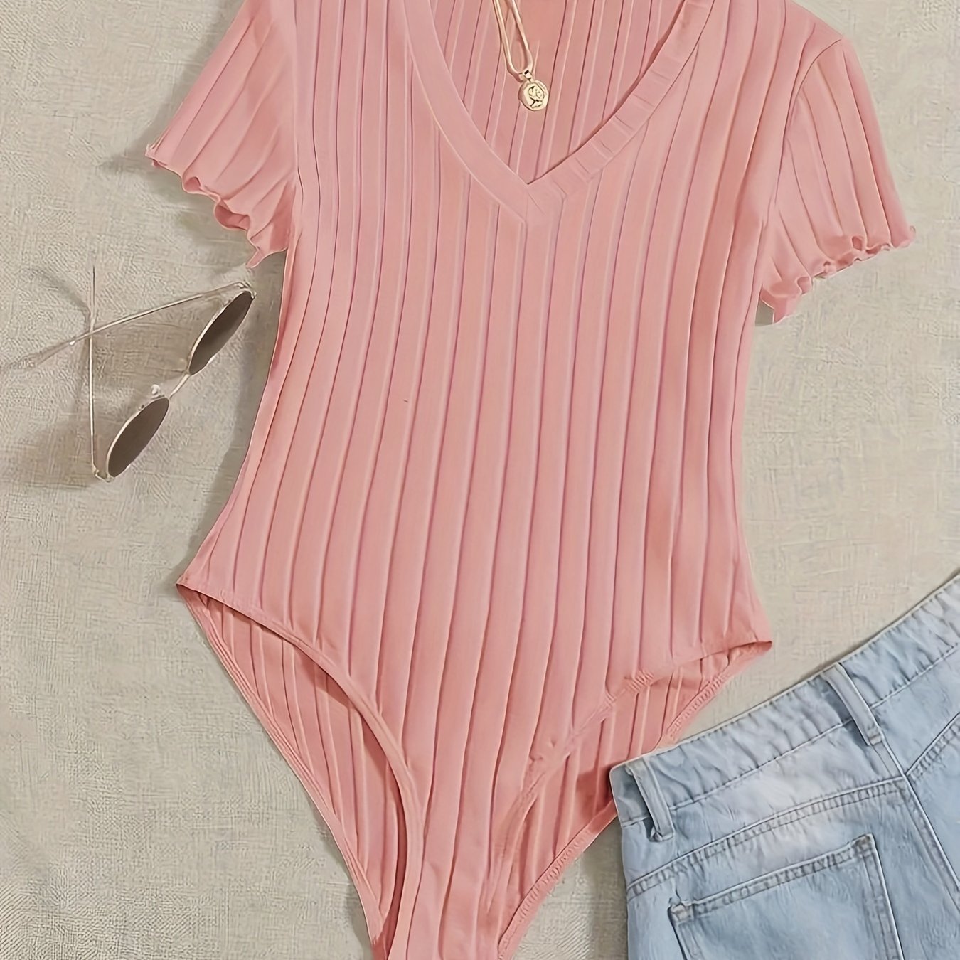 Evelien | Solid color V-neck bodysuit