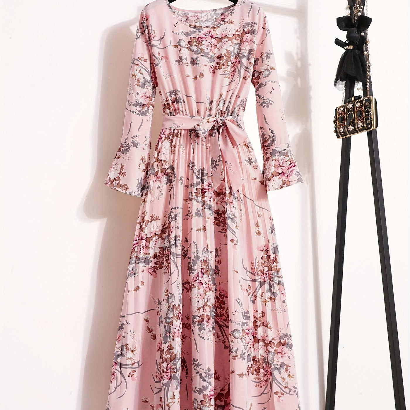 Noor | Maxi-jurk met bloemenprint en lange mouwen