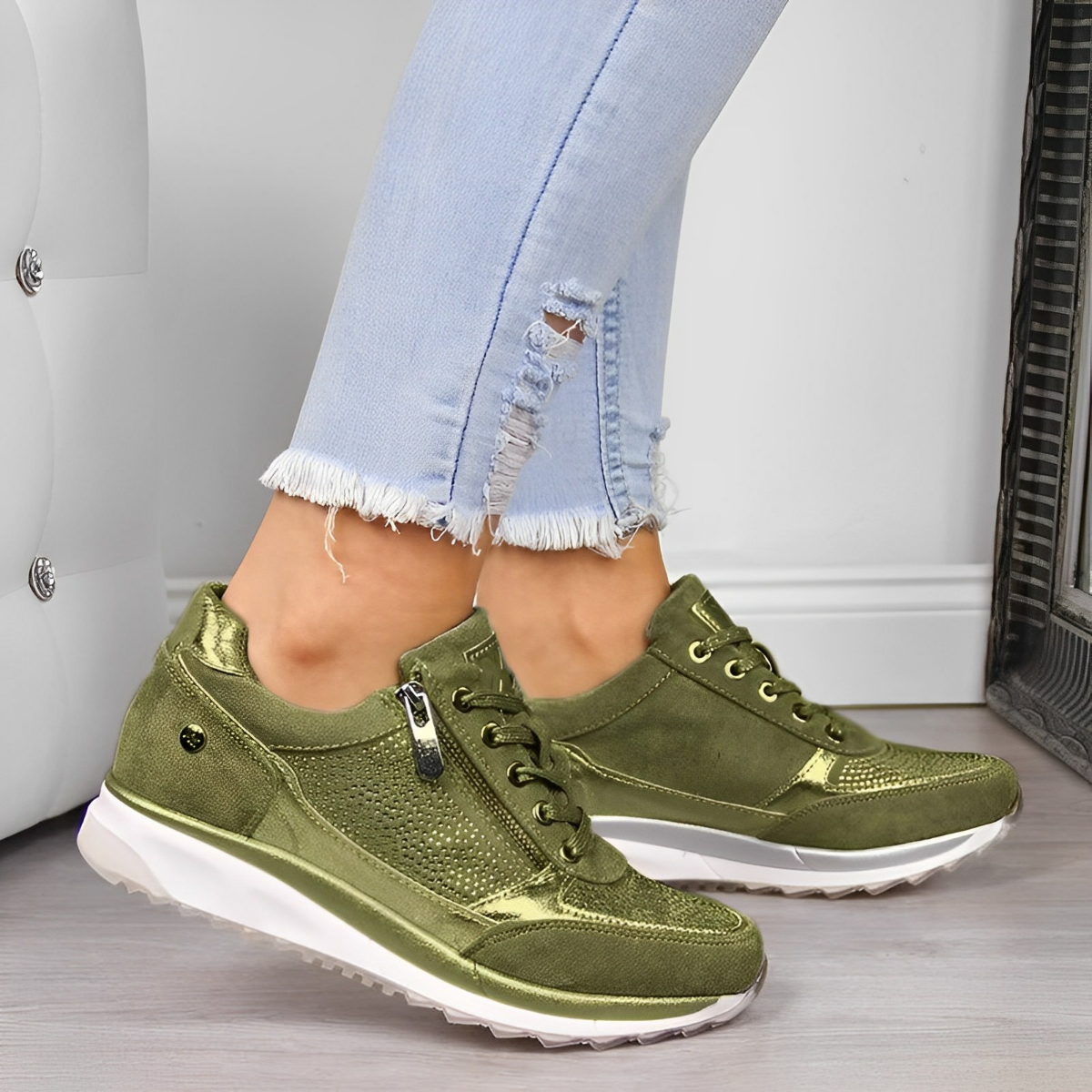 Eliana | Zippered sneakers 