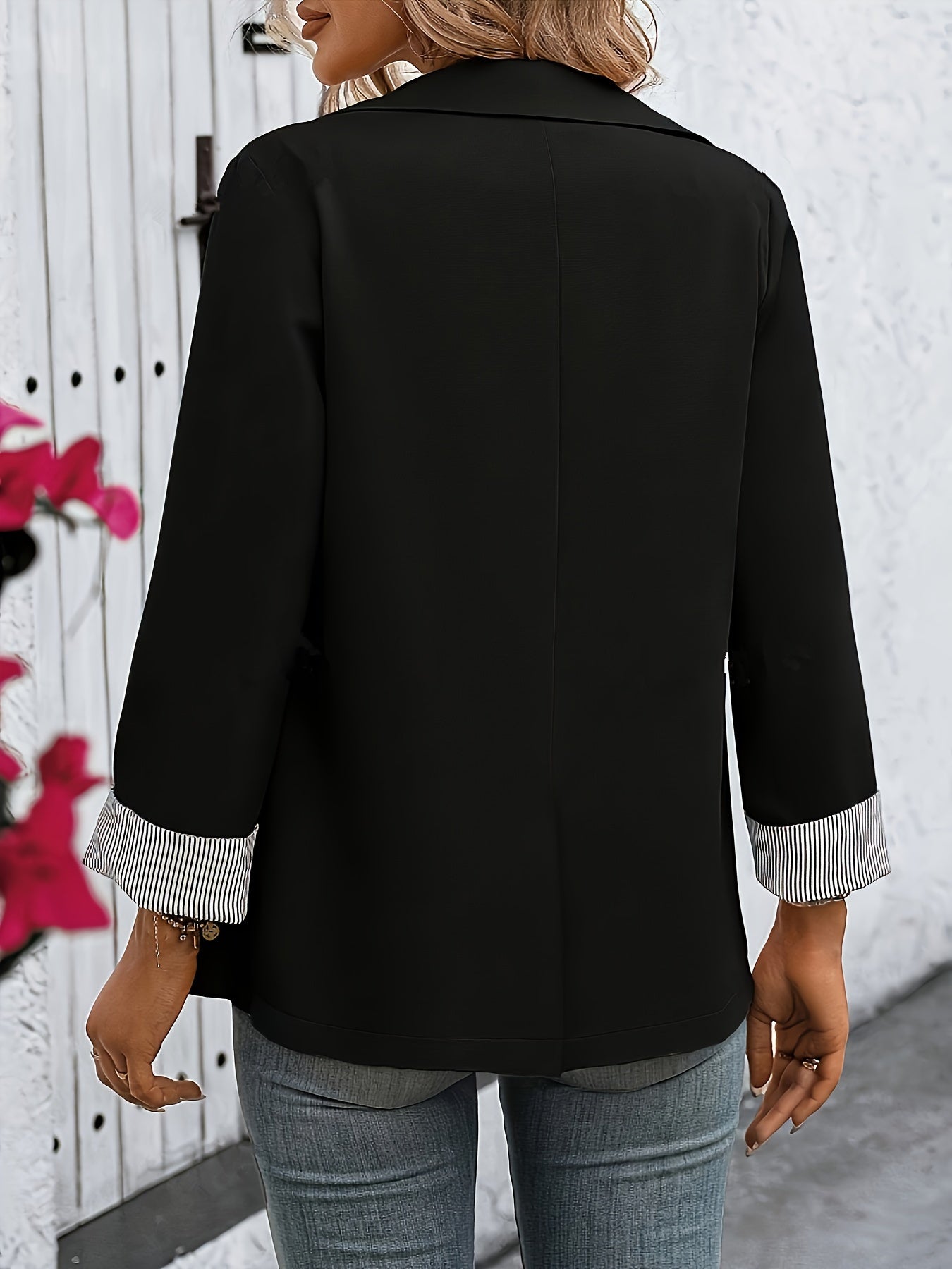 Lotte | Stylish solid-color jacket with lapel collar and button closure