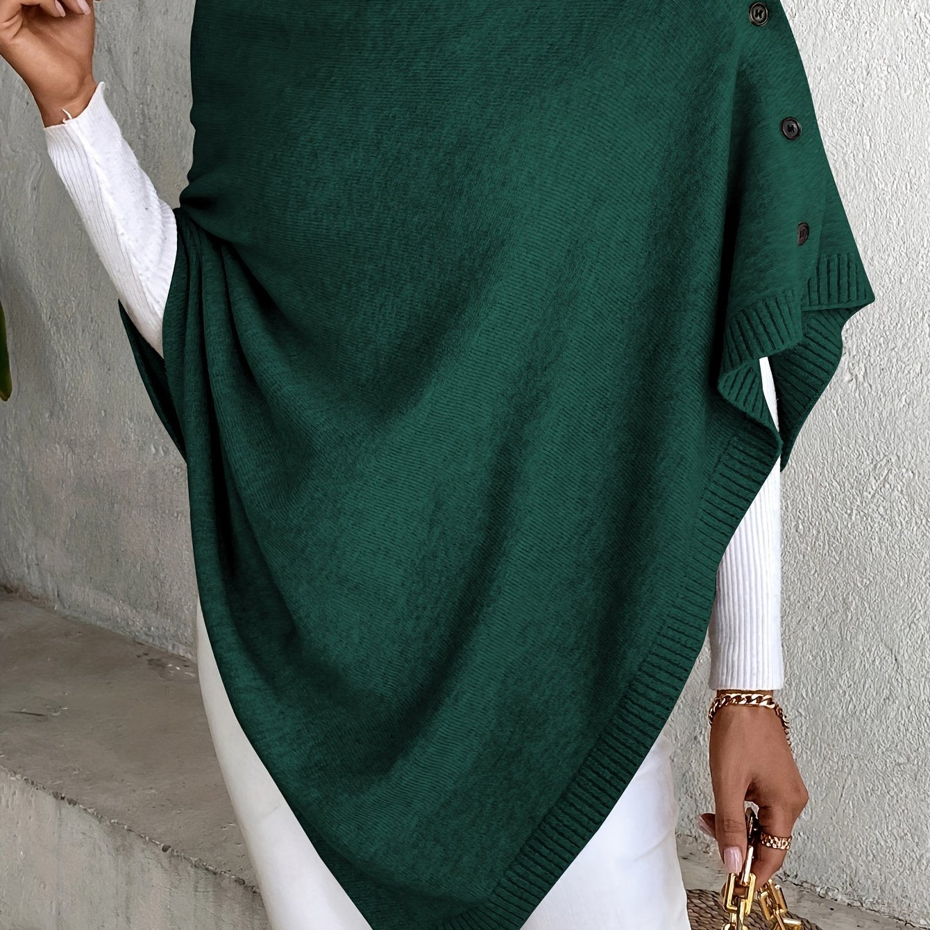 Eva | Plain knitted cape