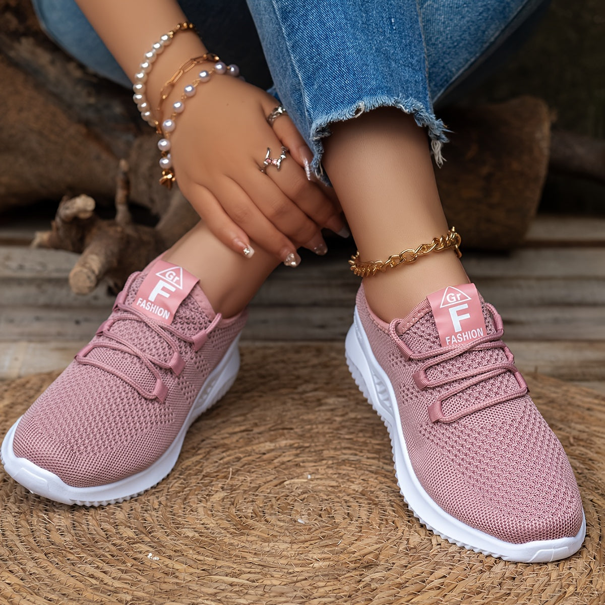 Joyce | Plain women's sneakers with soft sole