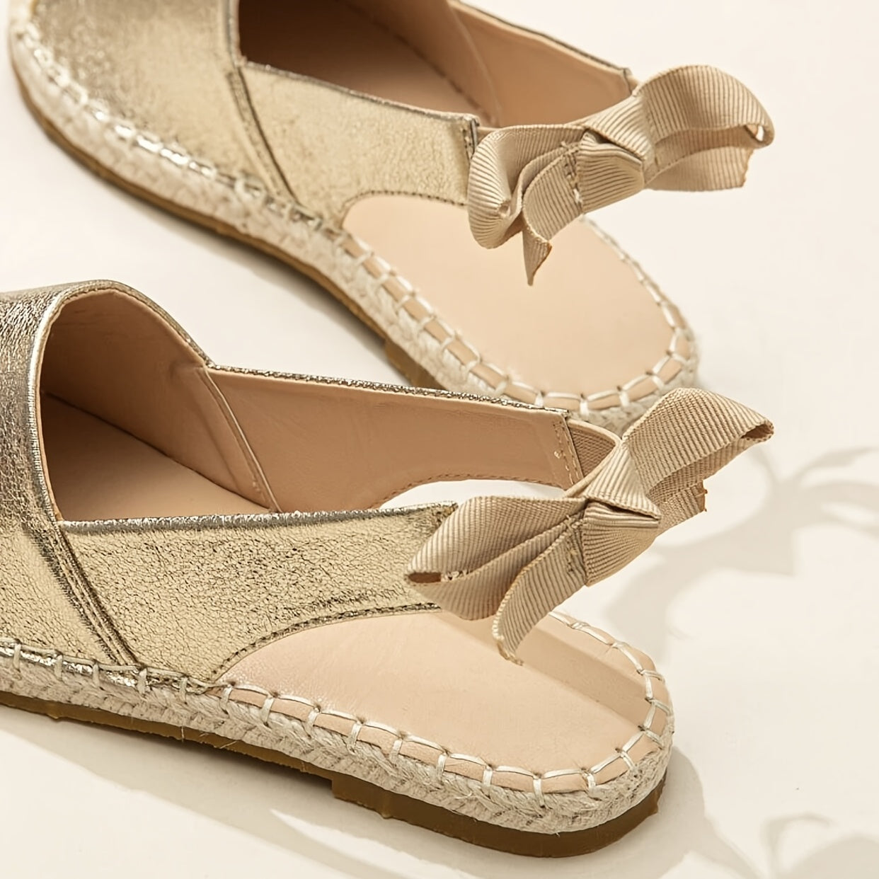 Elise | Gold-colored espadrilles with elastic slingback