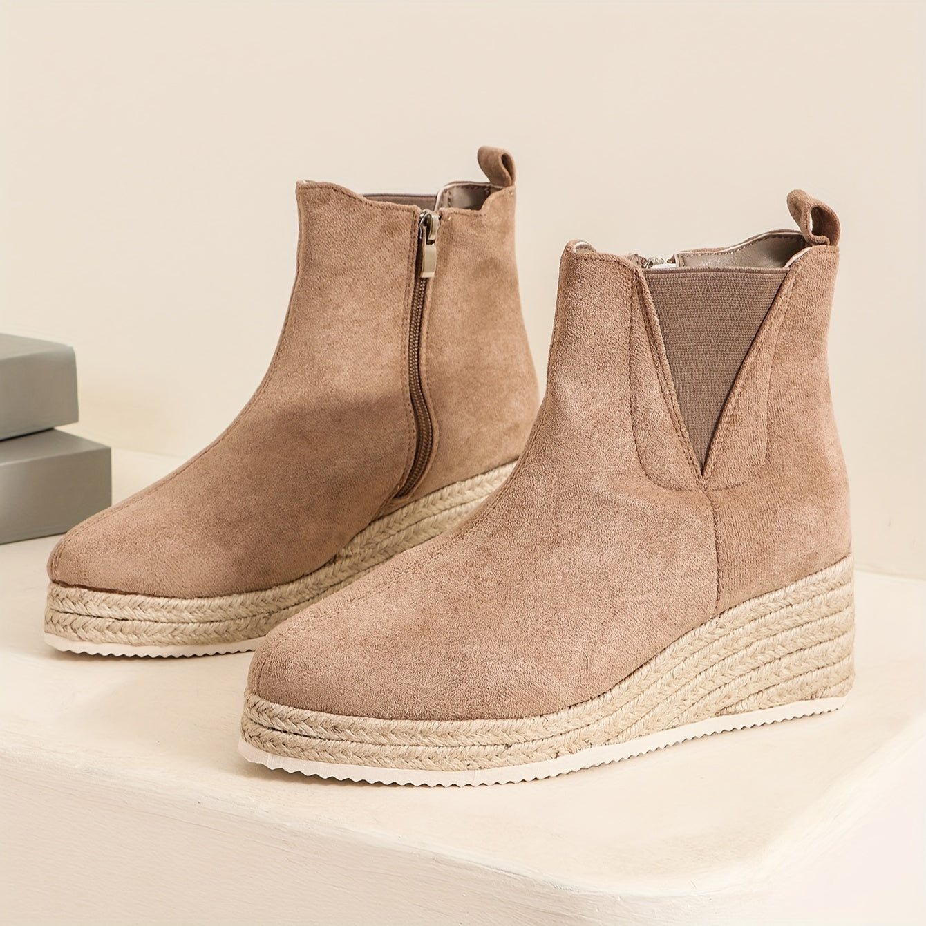 Noa | Trendy enkellaarzen met sleehak