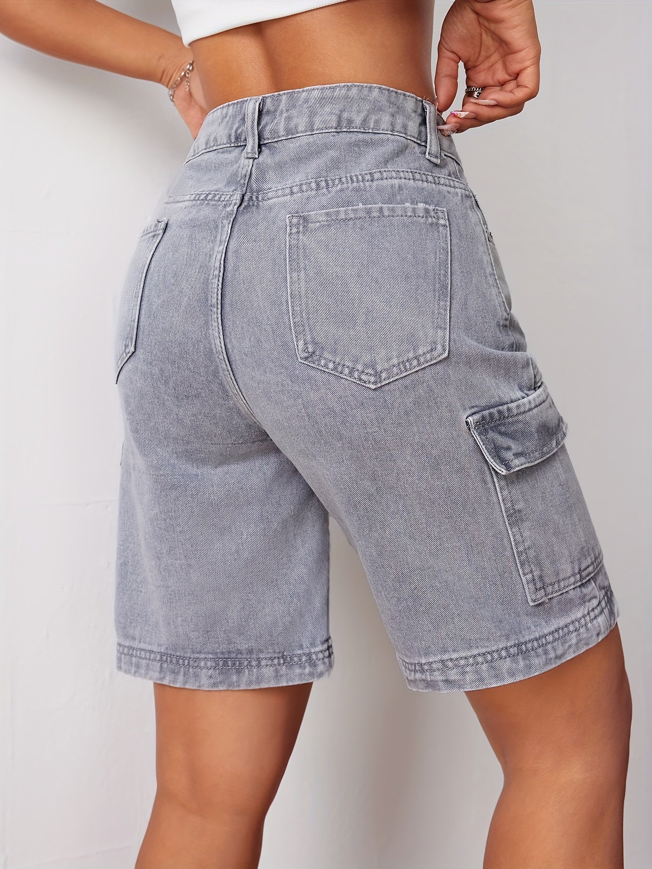 Eva | Fashionable gray denim cargo shorts with a high waist