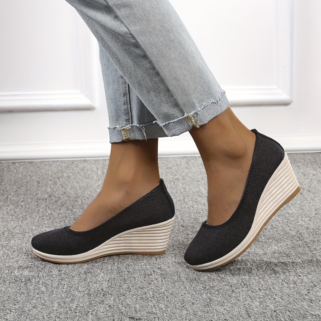 Femke | Breathable slip-on wedge shoes